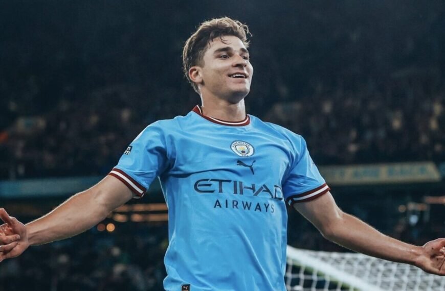 -VIDEOS- Julián Álvarez marcó en la victoria del Manchester City ante Liverpool: la locura que desató en Haaland y Guardiola