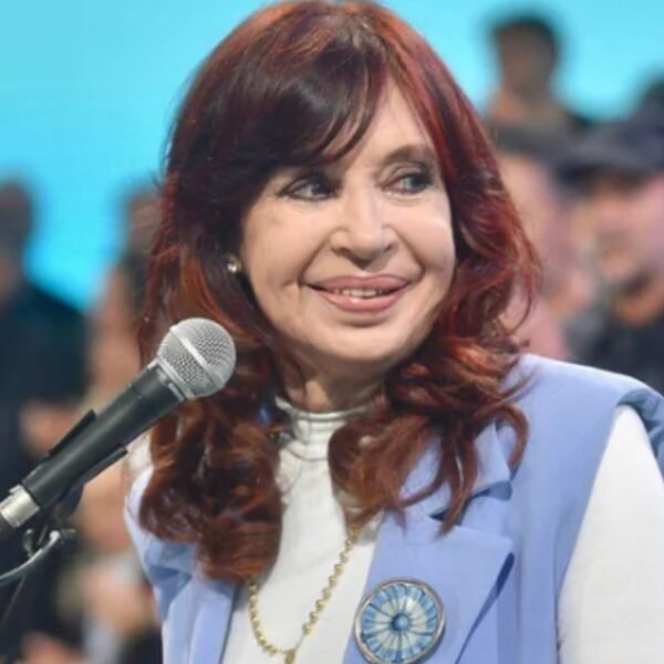 Interna feroz: revelan quién sería el candidato elegido por Cristina Fernández de Kirchner para complicar a Axel Kicillof