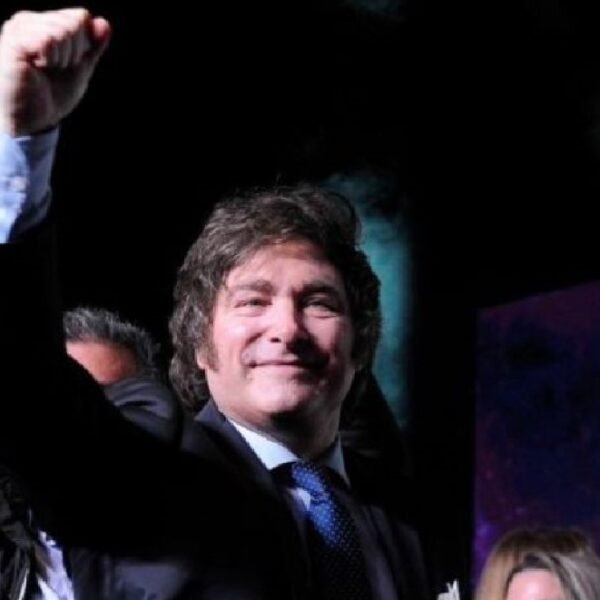 El guiño de Milei a la juventud libertaria de Mendoza tras el congreso provincial