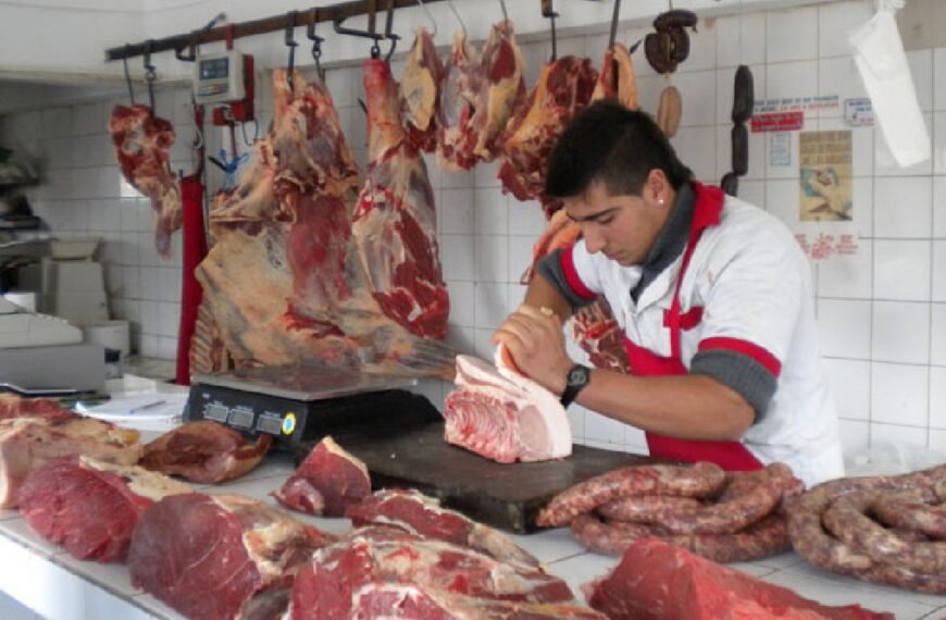 Por el bajo consumo: bajó el precio de la carne en varias provincias del país