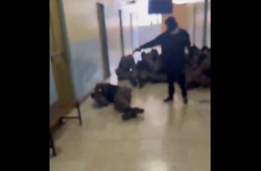-VIDEOS- Confirman 10 muertos en Ecuador: los videos de la ejecución de los guías penitenciarios se viralizaron en todo el mundo