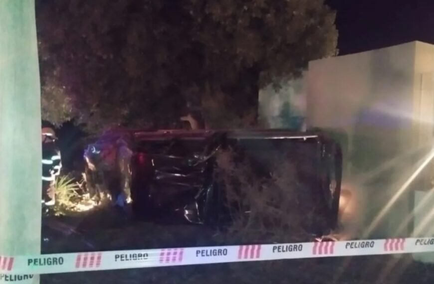 La versión del padre del chico de 14 años que conducía una camioneta, chocó y murió