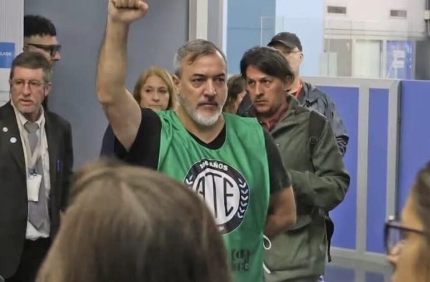 Repudiable amenaza de un sindicalista: “El 2025 tiene que ser el año en el que le robemos la motosierra y les cortemos la cabeza a ellos”