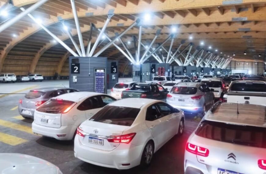 Hay plata: casi 20 mil personas cruzaron a Chile en sólo dos días con 10 horas de demora en aduana