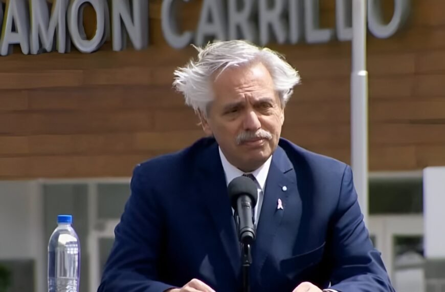 Otra de Alberto: guardó durante 4 años drones para custodiar la frontera