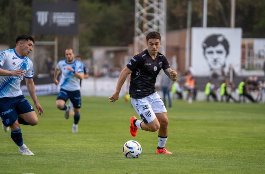 ¡Acá está el Lobo! Gimnasia y Esgrima ganó y recuperó la punta a dos fechas del final