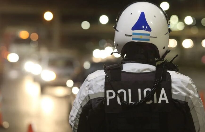 Una adolescente de 17 años falleció luego de ser atropellada por un camión