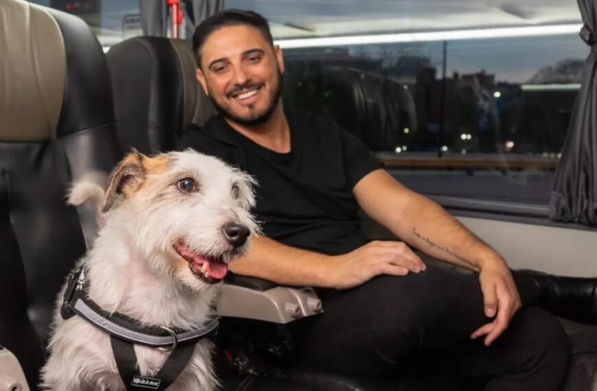 El gobierno de Milei habilitó el traslado de animales en micros y trenes de larga distancia