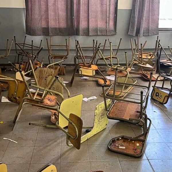 Más de 100 alumnos de 5° año de un colegio de Mendoza se quedaron libres por cometer disturbios y destrozos