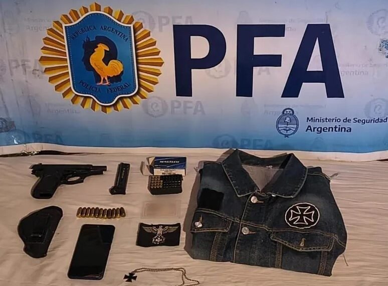 Amenazas de muerte a Milei y mensajes antisemitas: uno de los detenidos es efectivo de la Policía de Mendoza