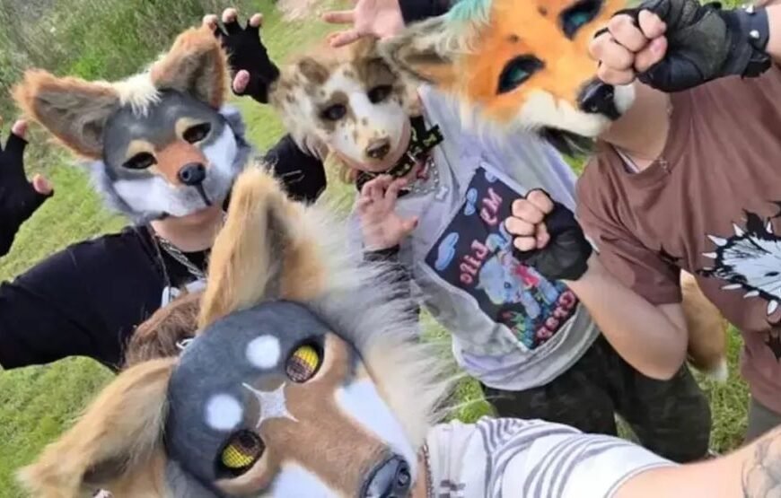 “Vamos a ir a patearlos”: el chat violento que hizo suspender la cumbre therian en Mendoza