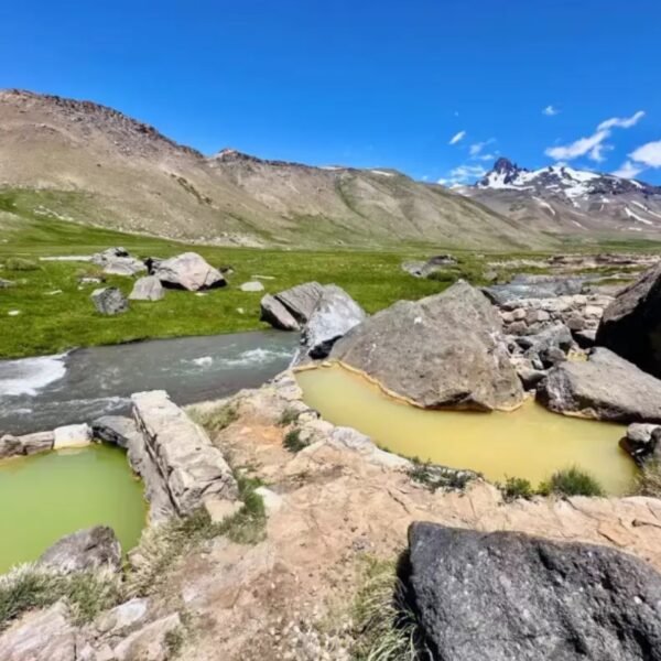 El sitio con aguas terapéuticas a cielo abierto en Mendoza y que pocos conocen