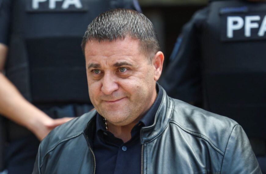 Escándalo en la AFA: Toviggino se inspira en un “ser de luz” y da un giro a su estrategia