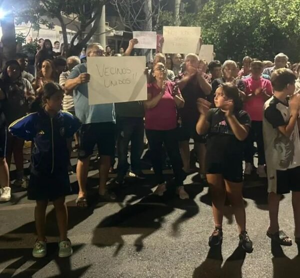 Vecinos salieron a apoyar a Franco, el hombre detenido por atropellar y matar a un delincuente