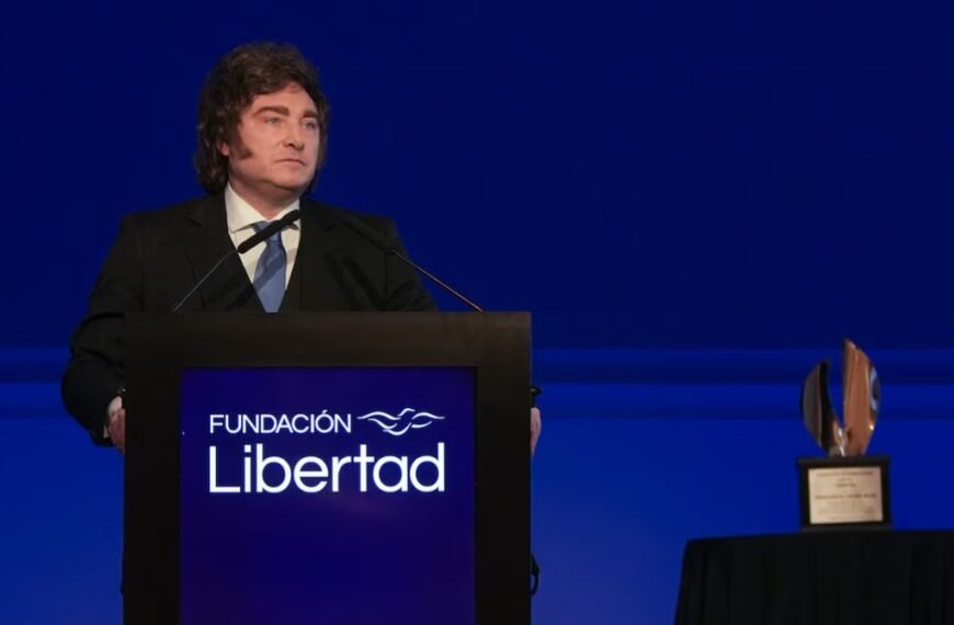 Milei defendió su gestión durante una gran fiesta liberal, mencionó a Adorni de forma fugaz y no se saludó con Macri