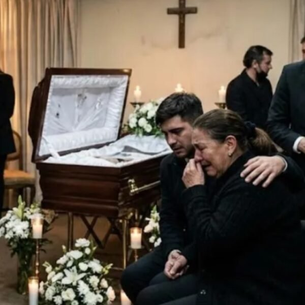 Entraron a robar a una reconocida funeraria en pleno velorio y saquearon hasta al muerto