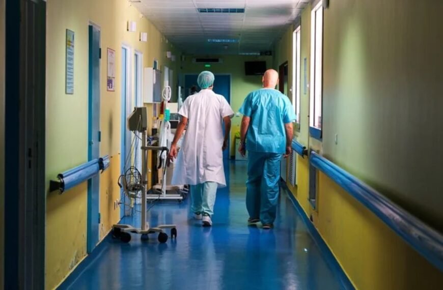 Escándalo en Salud: Mendoza echó a médicos por certificados truchos, abandono laboral y por cobrar sin trabajar