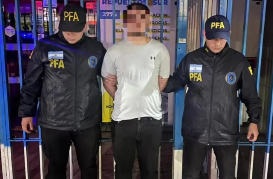Detuvieron a un ciudadano ruso acusado de liderar una campaña de «noticias falsas» contra el Gobierno de Milei