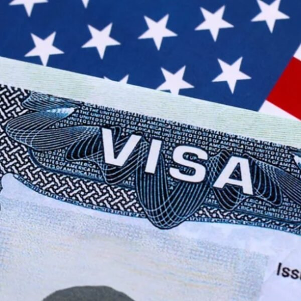 El Gobierno puso fecha para que los argentinos viajen a Estados Unidos sin visa