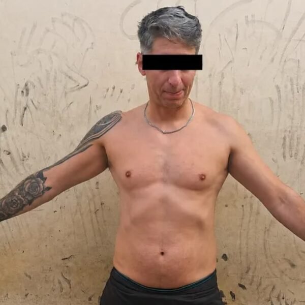 Una chica sanjuanina escapó casi desnuda de su pareja, que la acuchilló, la orinó encima e intentó violarla