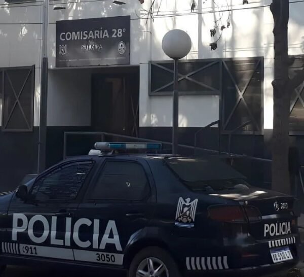 Detuvieron a un policía acusado de abusar de su hermana: investigan si es padre de su hijo