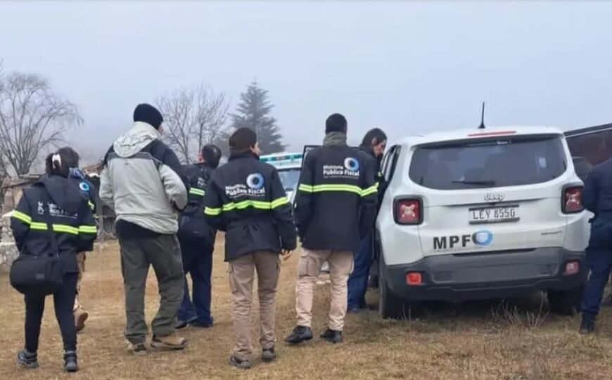 Dos hermanos se desconocieron en la casa de la madre y hubo brutal pelea frente a otros familiares: 2 muertos