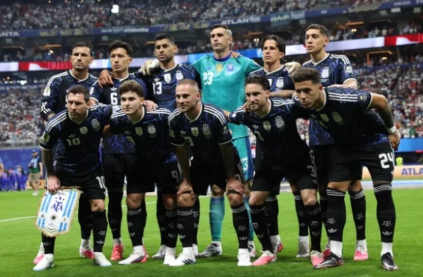 Vuelo especial para la Scaloneta: la Selección volará este lunes a la Argentina