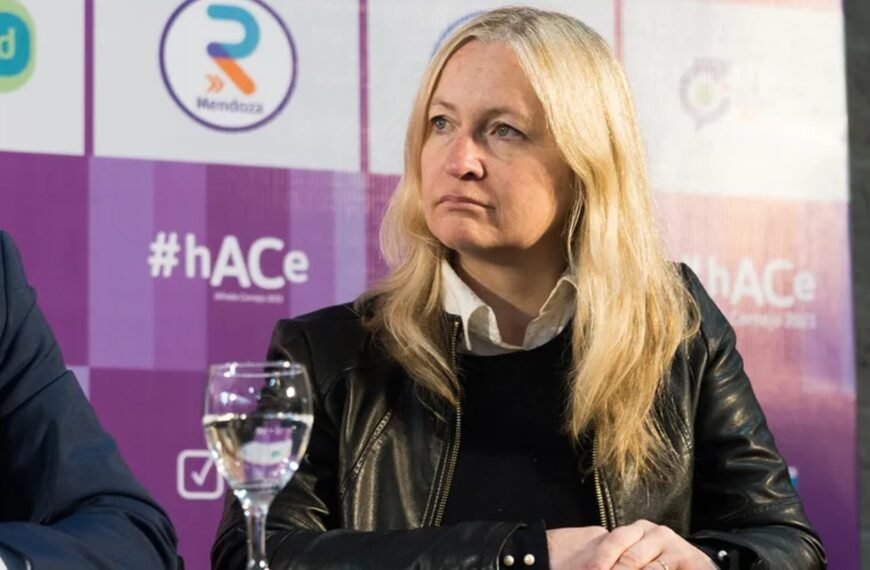 Lo que faltaba: la vicegobernadora de Mendoza llamó «equipo africano» a Francia y desató la polémica: «No lo aguanto a Mbappé»