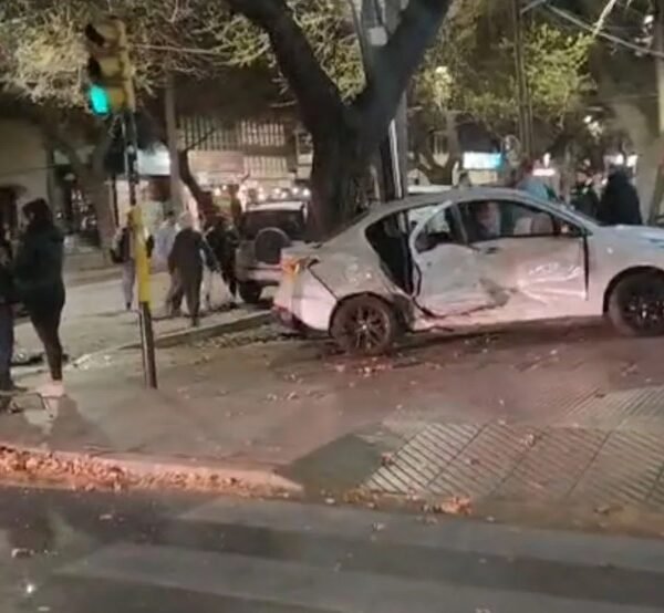 Imputaron por homicidio culposo al conductor que provocó un accidente fatal en Colón y Perú