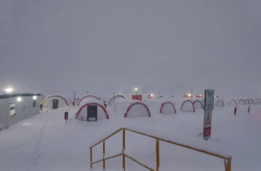 Más de 900 personas permanecieron aisladas en la mina Veladero por la nieve: impactante operativo en la montaña