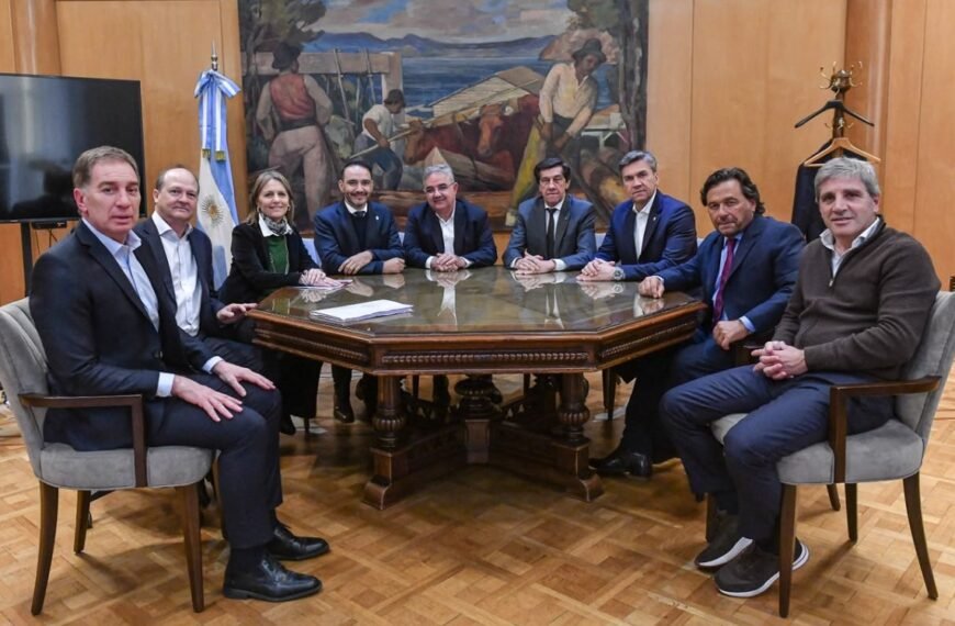 El gobierno alcanzó un acuerdo histórico con los gobernadores del Norte Grande por las zonas cálidas