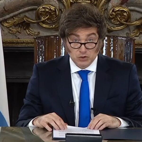 Milei denunciará a 5 empresas que quieren sacar petróleo en Malvinas