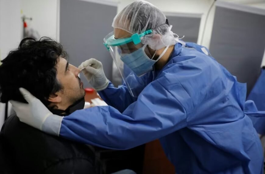 Nueva variante Covid en Argentina: la situación en Mendoza y quiénes tienen que vacunarse