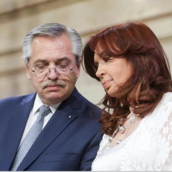 Alberto Fernández volvió a enfrentar a Cristina Kirchner: «Si le hacía caso, Argentina estallaba»