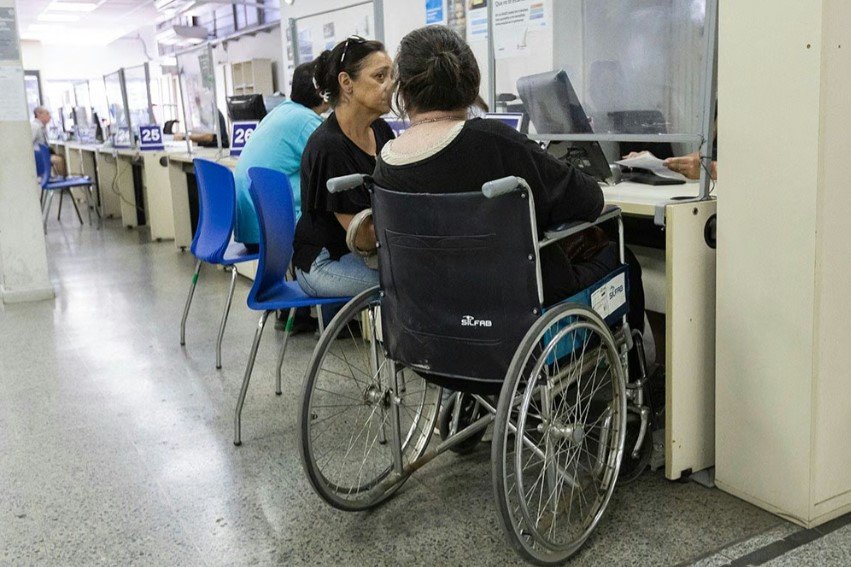 El Gobierno dejó sin efecto más de 21.800 pensiones por invalidez: ¿estás en la lista?