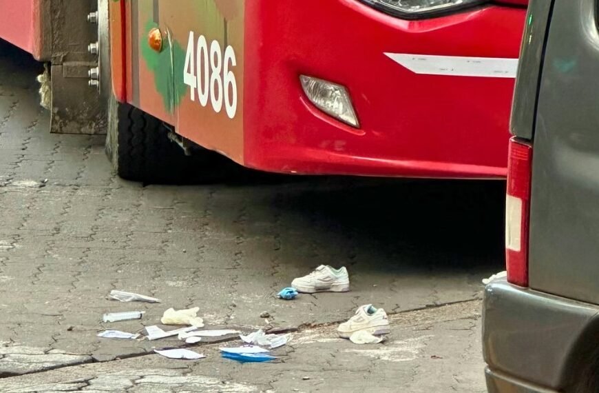 Tragedia en pleno centro de Mendoza: murió la niña de 2 años que fue atropellada por un ómnibus de turismo