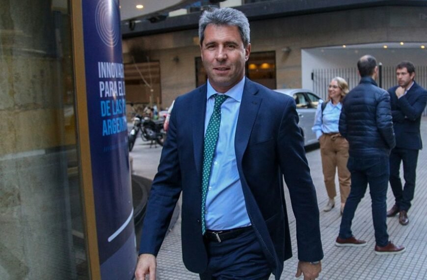Sergio Uñac formalizó su precandidatura presidencial con la aprobación de Cristina Kirchner